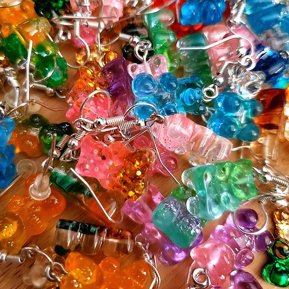27 pair pack bundle of gummy bear 🐻 earrings. PRICE FIRM PLEASE. - Picture 2 of 3